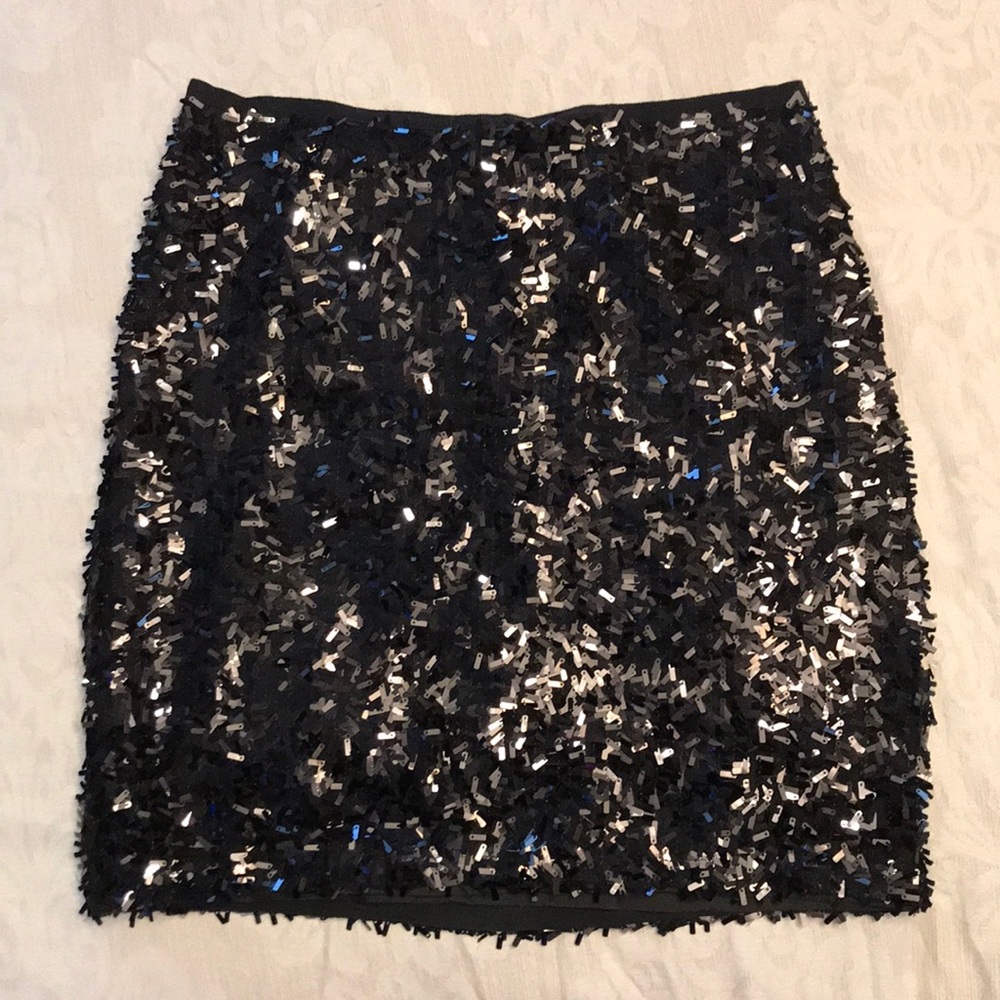 Ann Taylor sequin skirt size 4.